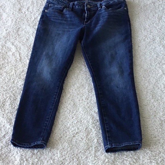 Lucky Brand Denim - Lucky Brand Lolita Crop Jeans. EUC size 6/28
